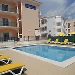 Apartmentos T1 Olhos Agua 아파트